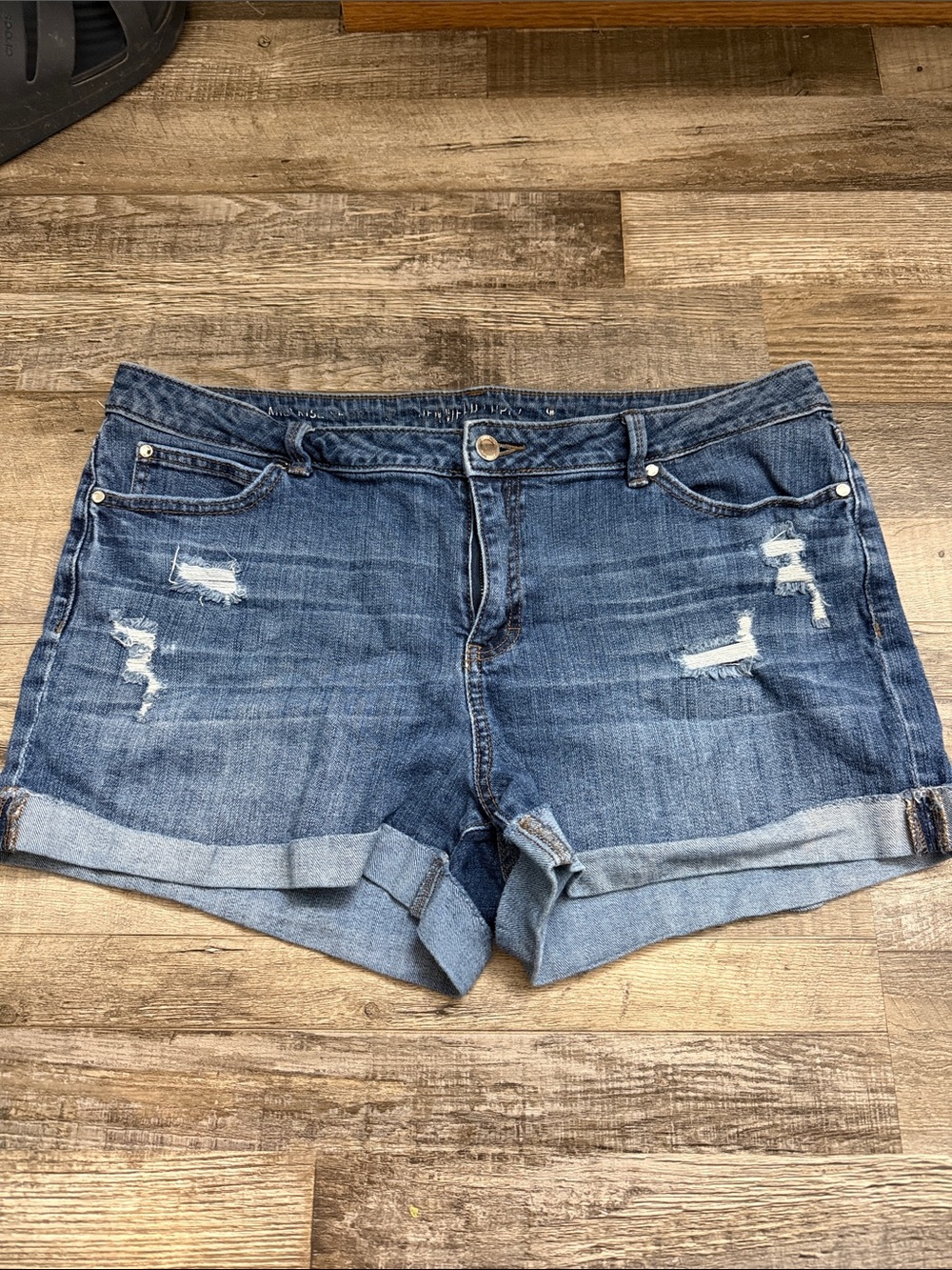 Jennifer Lopez Distressed Cuffed Denim Shorts - Blue